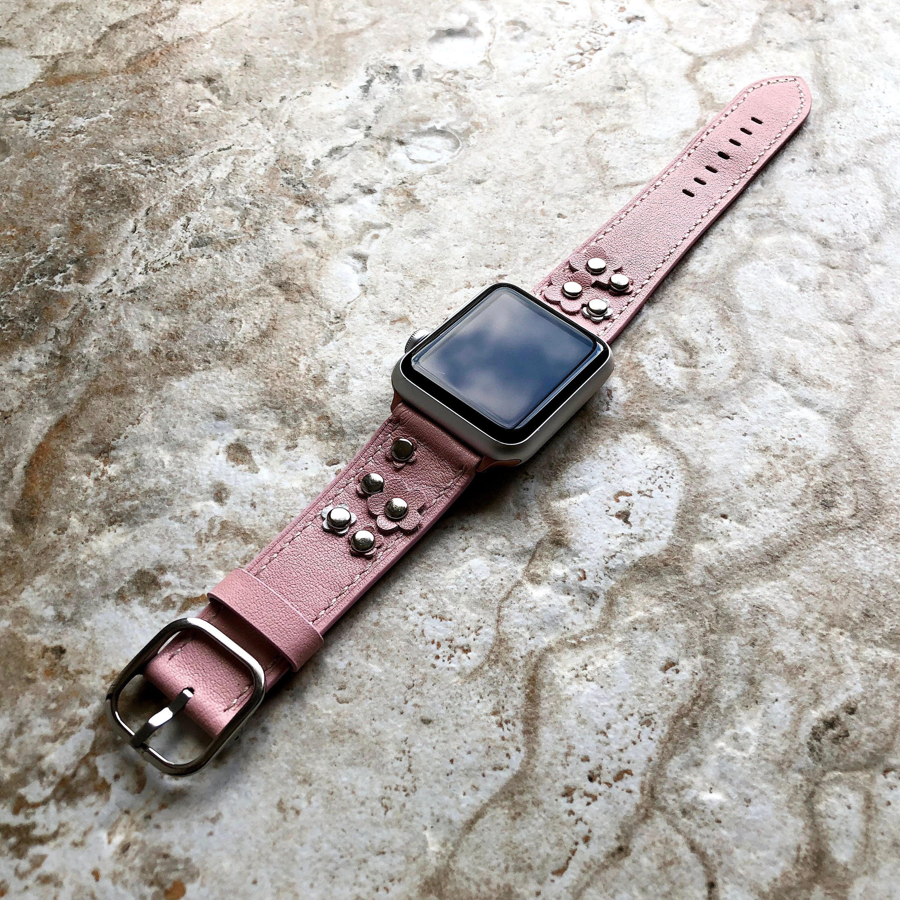 Apple Light Pink for iWatch All Series 38mm 40mm 41mm 42mm 44mm 45mm 49mm Case Edition Soft Leather Band Straps Bracelet with Rivets Flowers